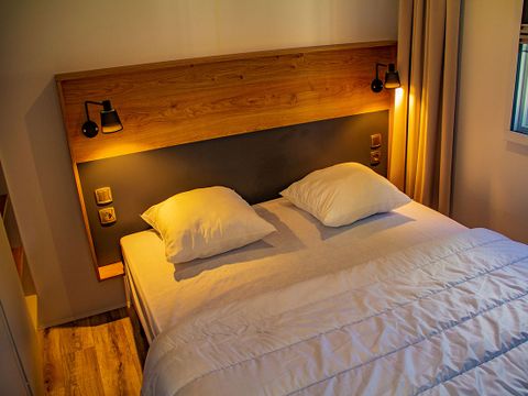 MOBILHOME 4 personnes - Hortensia - 2 chambres + terrasse semi-couverte