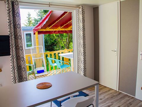 MOBILHOME 4 personnes - Hortensia - 2 chambres + terrasse semi-couverte