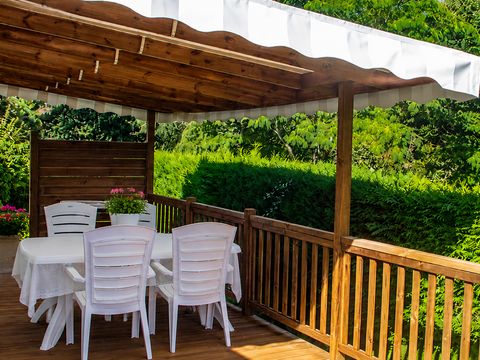 MOBILHOME 6 personnes - Caraïbes Premium - 3 chambres + terrasse + TV