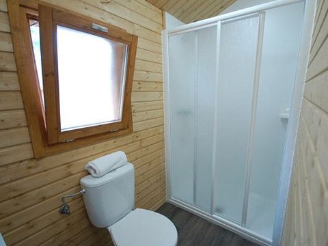 CHALET 4 personnes - Chalet | Premium | 2 Ch. | 4 Pers. | 2 SDB | Clim. | TV