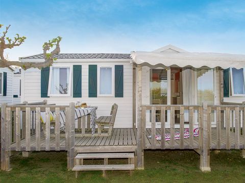 MOBILHOME 4 personnes - Comfort | 2 Ch. | 4 Pers. | Terrasse surélevée | TV