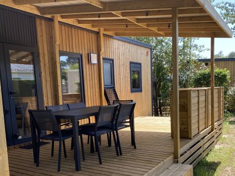 MOBILHOME 6 personnes - Premium | 3 Ch. | 6 Pers. | Terrasse surélevée | Clim. | TV