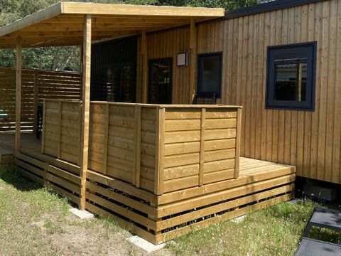 MOBILHOME 6 personnes - Premium | 3 Ch. | 6 Pers. | Terrasse surélevée | Clim. | TV