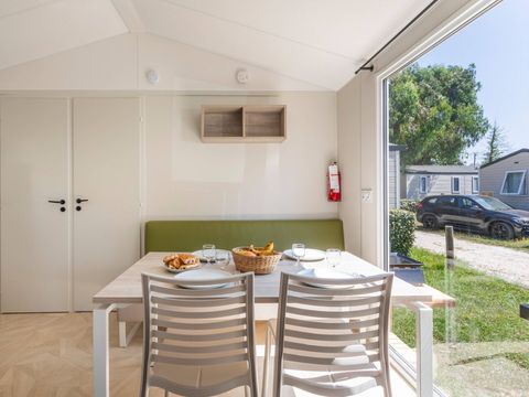 MOBILHOME 6 personnes - Mobil-home | Comfort | 2 Ch. | 4/6 Pers. | Terrasse simple | TV