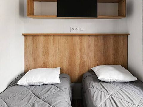 Mobilhome 4 personnes - Premium | 2 Ch. | 4 Pers. | Terrasse Lounge | Clim. | TV