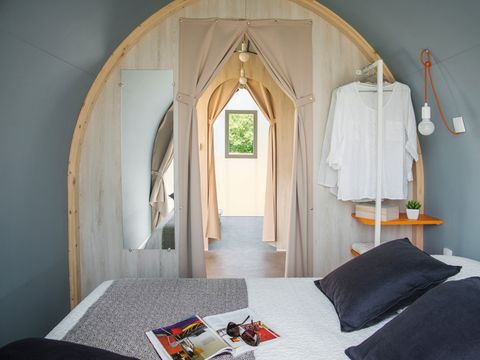 TENTE 4 personnes - Tente meublée Coco Sweet 2/4P 1Ch