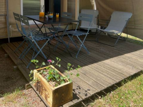 Tente 2/4 personnes - Meublée Coco Sweet - 1 chambre