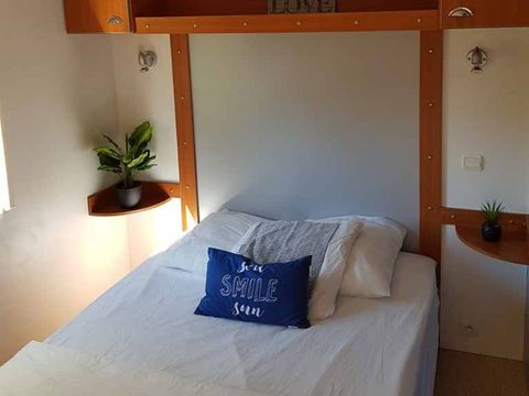 MOBILHOME 4 personnes - MH Les Chênes 4p 2Ch 1SdbClim