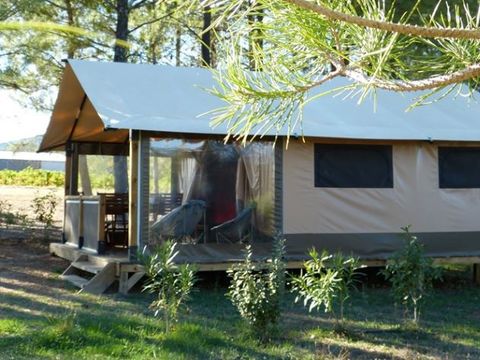 Tente en toile et en bois 4/5 personnes - Nature Lodges - 1 chambre
