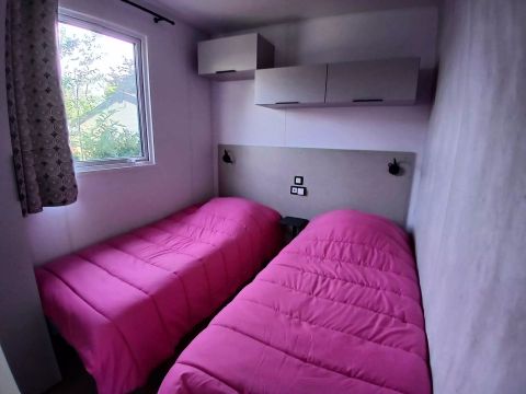 MOBILHOME 6 personnes - 4 Pièces 6 Personnes Climatisé + TV MOBILHOME 6 personnes - 4 Pièces 6 Personnes Climatisé + TV