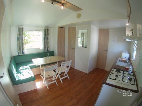 MOBILHOME 4 personnes - Mobil-home Standard 24m² - 2 chambres (4 personnes) + terrasse 4 pers