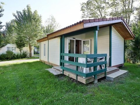 CHALET 5 personnes - Chalet bois Confort 31m² - 2 chambres dont terrasse couverte + TV 5/7 pers