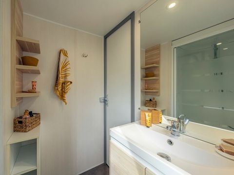 MOBILHOME 4 personnes - COTTAGE Pin 4p 2ch ***