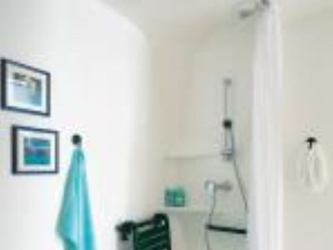 MOBILHOME 2 personnes - Mobil Home classique PMR