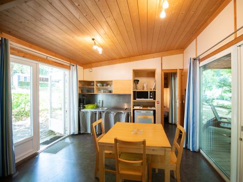 CHALET 6 personnes - Chalet Lac Confort 40 m² - adapté aux personnes à mobilité réduite - 2 chambres 4/6 pers