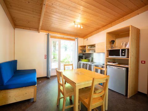 CHALET 6 personnes - Chalet Lac Confort 40 m² - adapté aux personnes à mobilité réduite - 2 chambres 4/6 pers
