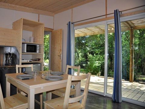 CHALET 6 personnes - Chalet Lac Confort 40 m² - adapté aux personnes à mobilité réduite - 2 chambres 4/6 pers