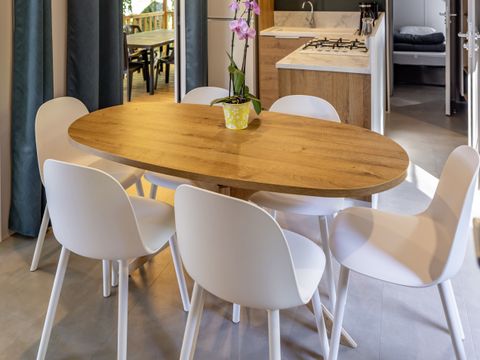 MOBILHOME 6 personnes - Mobil-home Premium Evasion 45m² (3 chambres) + 2 salles de bain + LV + Terrasse 15.5m² 6 pers