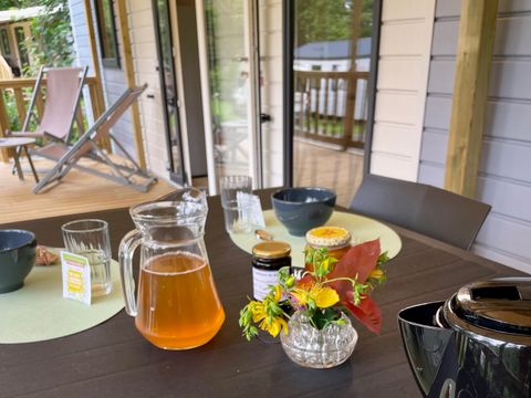 MOBILHOME 8 personnes - Mobil-home Premium Rouffiac 40m² (3 chambres) + 2 salles de bain + LV + LL + Terrasse 6/8 pers