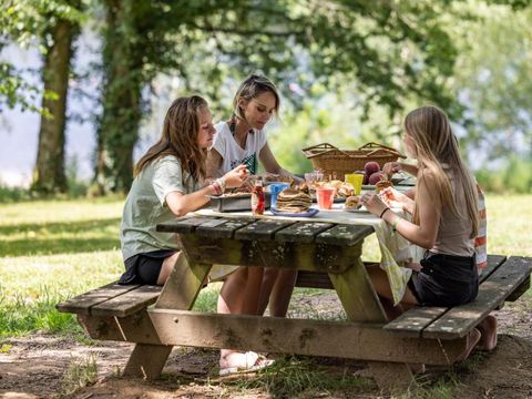 Flower Camping et Base de Loisirs de Rouffiac - Camping Dordogne - Image N°8
