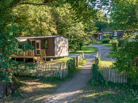 Flower Camping et Base de Loisirs de Rouffiac - Camping Dordogne - Image N°7