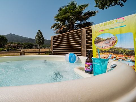 MOBILHOME 6 personnes - TRIO PREMIUM JACUZZI