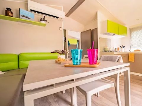 MOBILHOME 4 personnes - Loisirs 3 Pièces 4 Personnes Climatisé + TV