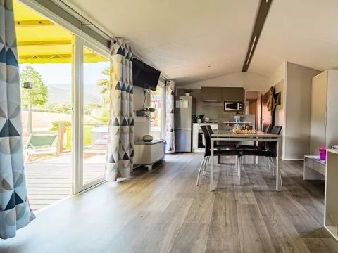 MOBILHOME 6 personnes - Trio Premium 4 Pièces 6 Personnes Jacuzzi + Climatisé + TV