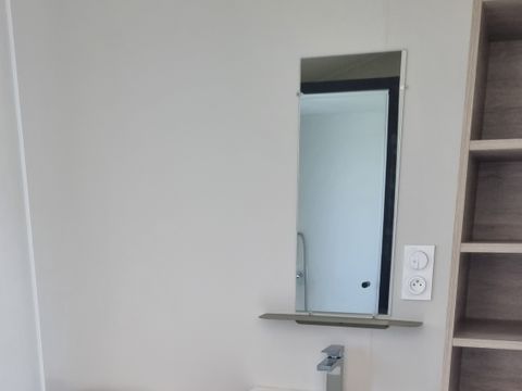 Mobilhome 1/3 personnes - CONFORT - 1 chambre - 20m² terrasse couverte