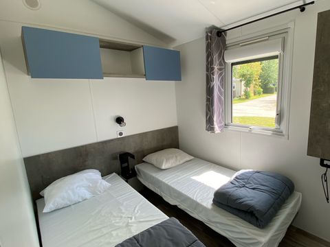 Mobilhome 6/8 personnes - GRAND - CONFORT - 3 chambres - 2 salles de bain 36 m² Terrasse Couverte