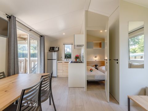 MOBILHOME 6 personnes - Mobil-home GRAND CONFORT 2 chambres 29 m² terrasse couverte + Lave-vaisselle 4/6 pers