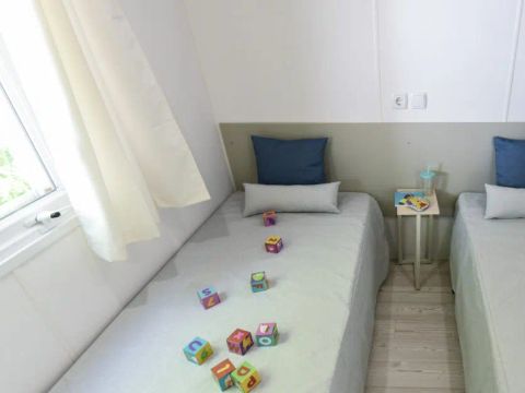 MOBILHOME 4 personnes - 2 chambres CONFORT + CLIM