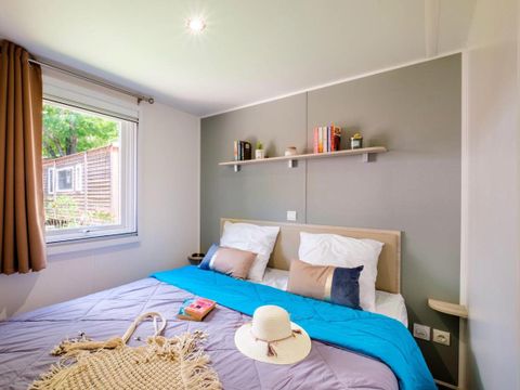 MOBILHOME 6 personnes - Comfort XL | 2 Ch. | 4/6 Pers. | Terrasse surélevée | Clim. | TV