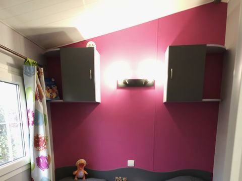 MOBILHOME 5 personnes - Mobil home "VOLTINIA" -Climatisé/TV-2 chambres- 5 personnes max (Bébé compris) 4/5 pers