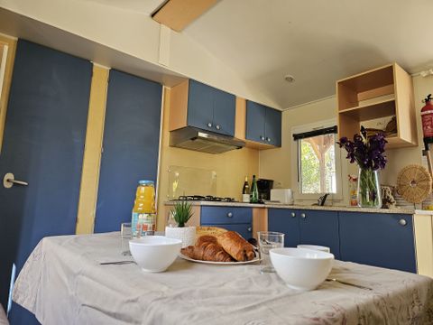 MOBILHOME 4 personnes - "SUNSHINE 4" Climatisé/TV -2 chambres- max 4 personnes (bébé compris)