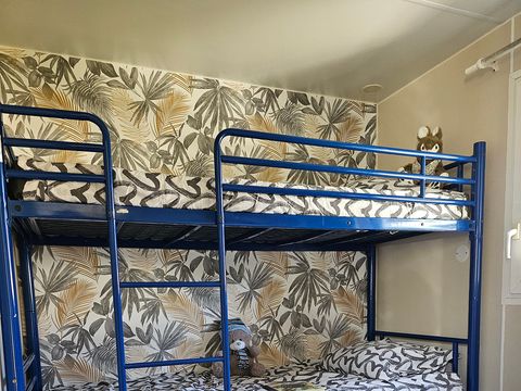 MOBILHOME 4 personnes - "SUNSHINE 4" Climatisé/TV -2 chambres- max 4 personnes (bébé compris)