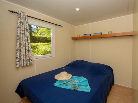 MOBILHOME 6 personnes - (SANS SANITAIRES)