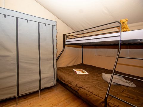 TENTE TOILE ET BOIS 5 personnes - Tente lodge premium avec sanitaires 5 personnes