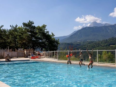 Camping Le Champ Long - Camping Isère