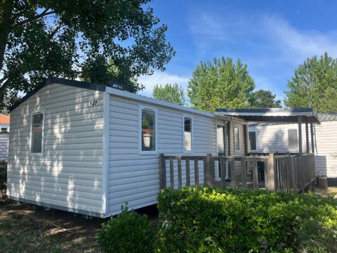 Mobilhome 6 personnes - Confort 32m² - 3 chambres - Terrasse semi-couverte - Coté plage