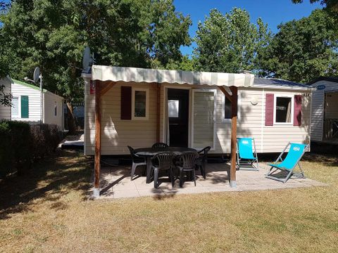 Mobilhome 6 personnes - Standard - 3 chambres - Terrasse - Coté terre
