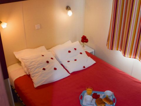 MOBILHOME 4 personnes - Le bleu lagon Authentique