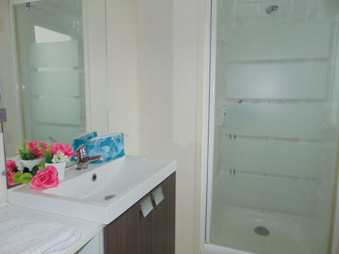 MOBILHOME 5 personnes - Le bleu lagon duo Authentique