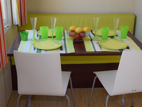 MOBILHOME 4 personnes - Le bleu lagon Contemporain