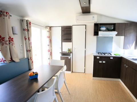 Mobilhome 6 personnes - Le Sable d'Or Authentique 4 Pièces 6 Personnes Climatisé
