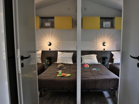 Mobilhome 6 personnes - Bleu Lagon Trio Confort 4 Pièces 6 Personnes Climatisé + TV