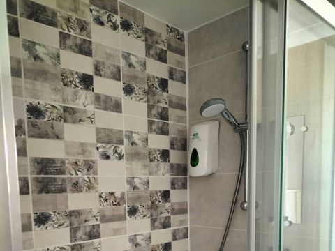 CHAMBRE 2 personnes - La bourrine