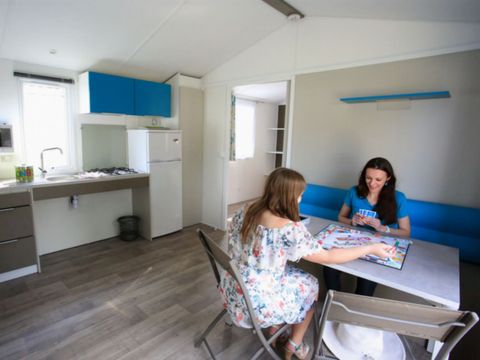 Mobilhome 5 personnes - Le bleu lagon duo PMR Contemporain