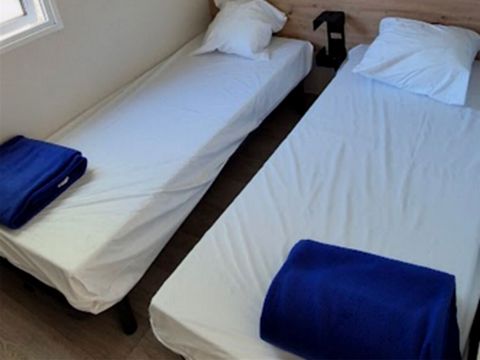 MOBILHOME 4 personnes - Confort + 2 chambres 4 personnes Samedi 