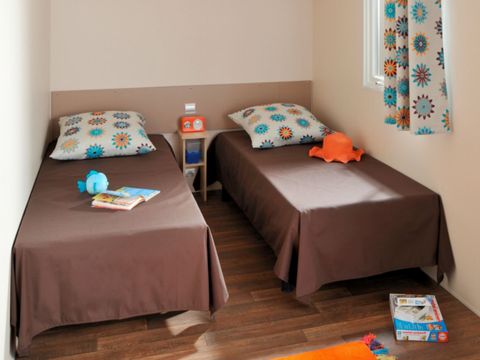 MOBILHOME 4 personnes - FAMILLE